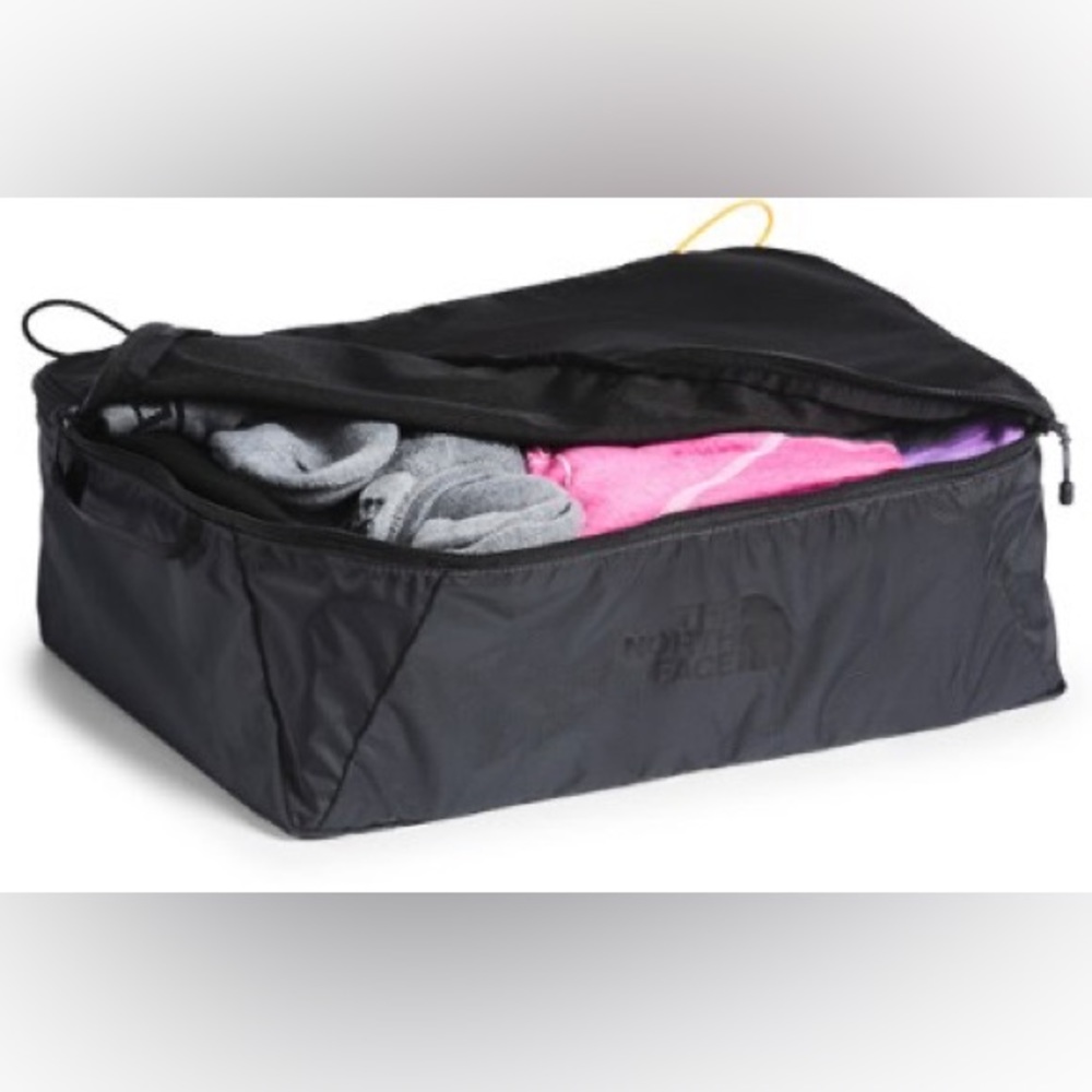 The North Face flyweight cube lot of four